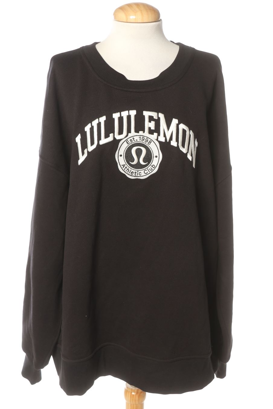 Sweat lululemon de la taille XXL, de couleur noir