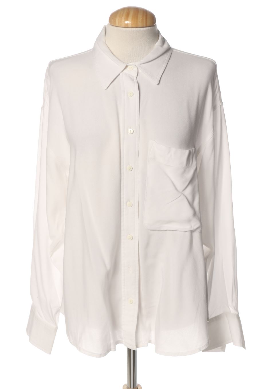 Chemise Stradivarius de la taille M, de couleur blanc