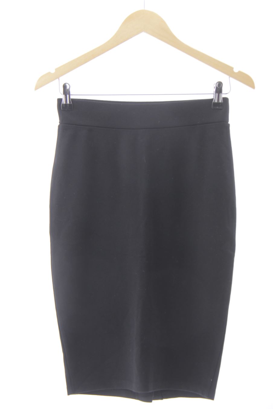 Jupe Amisu de la taille 36, de couleur noir
