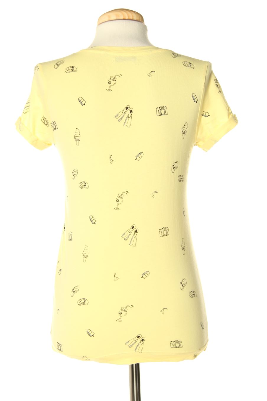 T-shirt Pull & Bear de la taille S, de couleur jaune