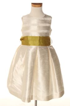 Aufwändiges Kleid 106 Kiriki