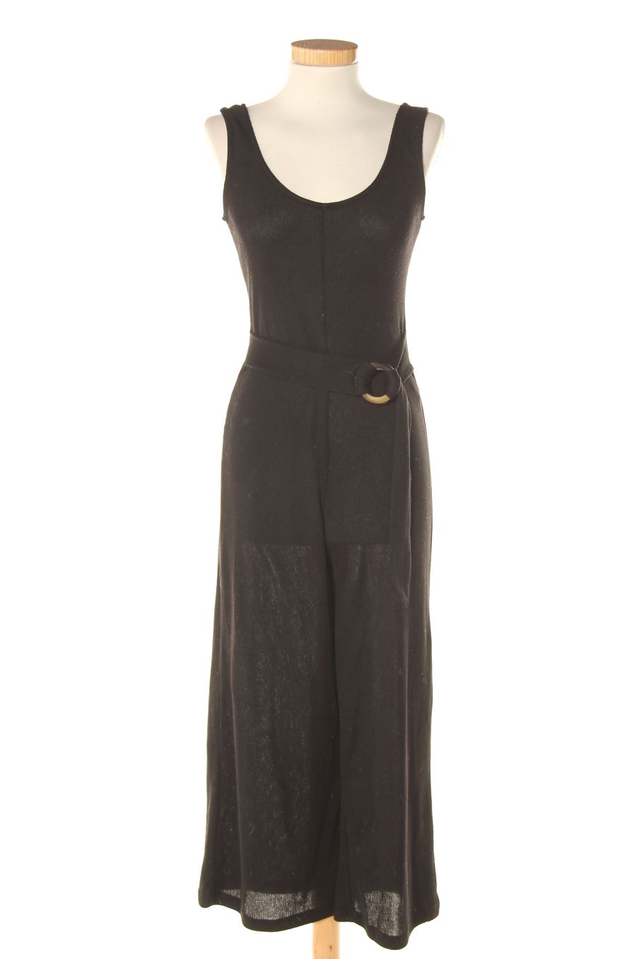 Mono de Stradivarius de la talla M, de color negro