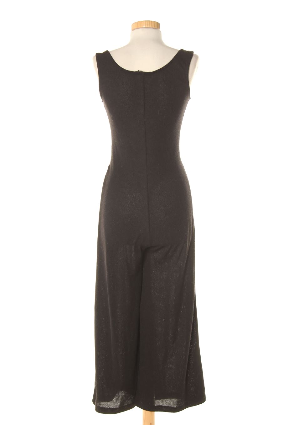 Mono de Stradivarius de la talla M, de color negro