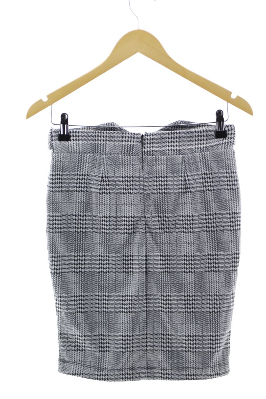 Falda de ACTIVE USA de la talla S, de color cuadros