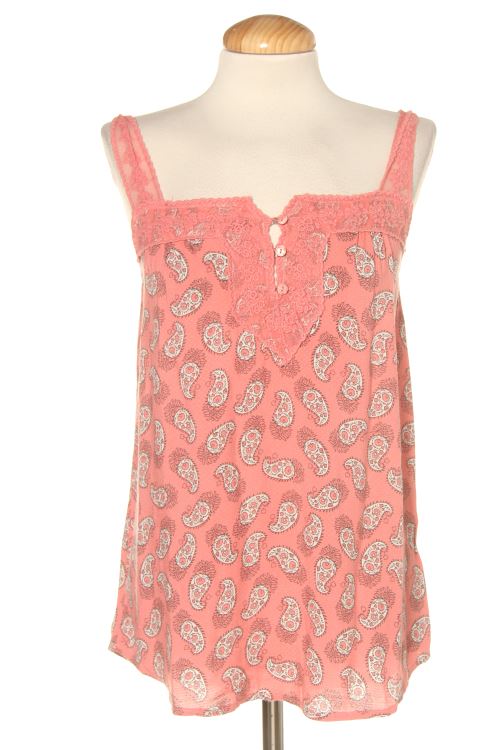 Aufwändiges Top