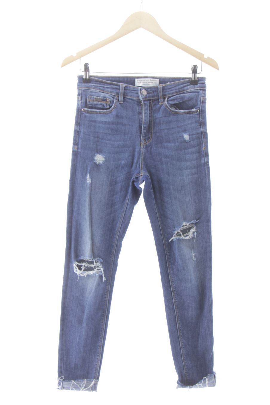 Jeans Stradivarius de la taille 38, de couleur bleu de denim