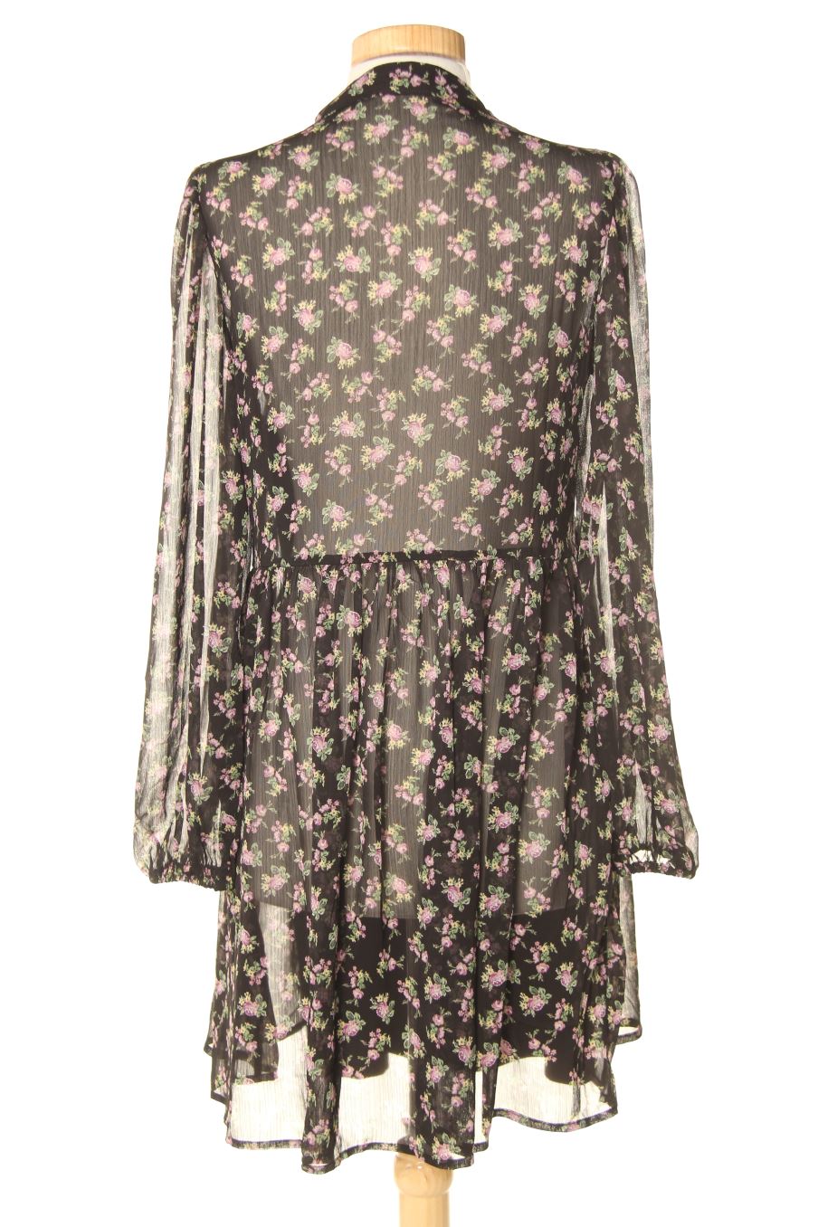Robe casual Stradivarius de la taille S, de couleur fleurs