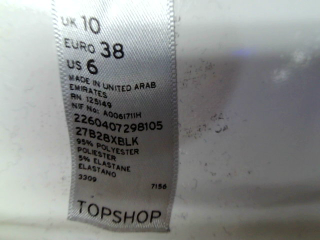 Jupe Topshop de la taille 38, de couleur noir