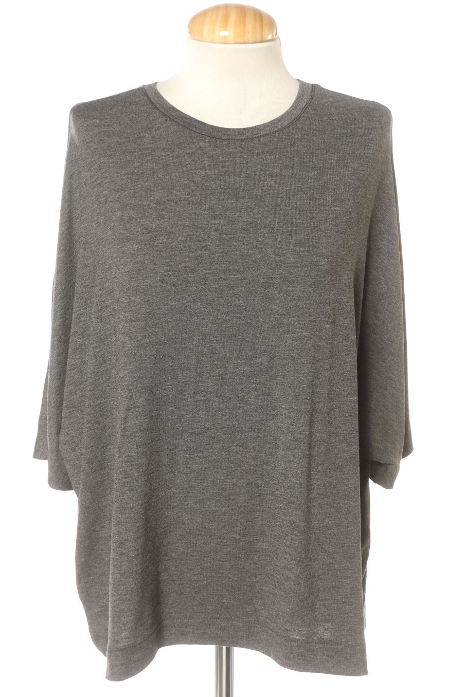 T-shirt Zara de la taille S, de couleur gris