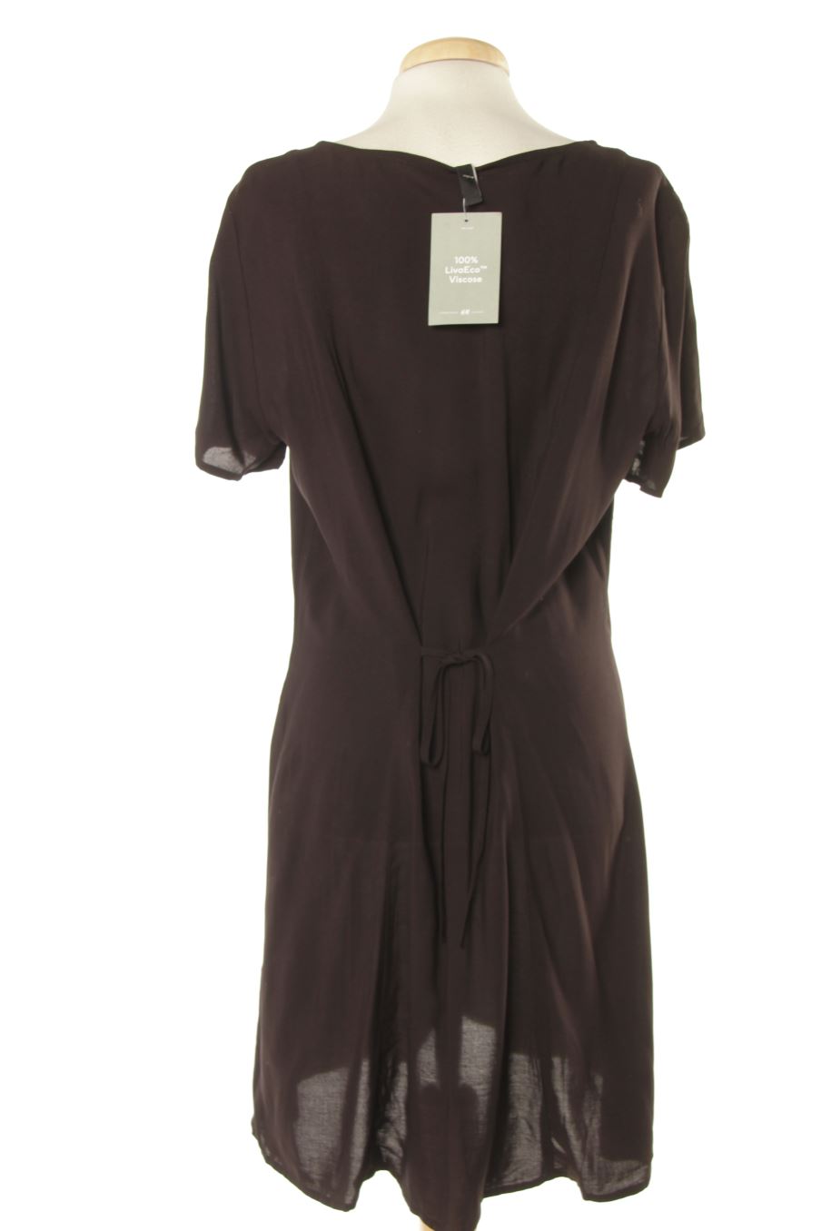 Robe casual H&M de la taille M, de couleur noir