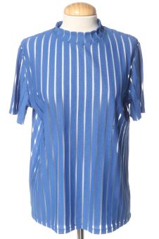 Blusa a maniche corte L Zara