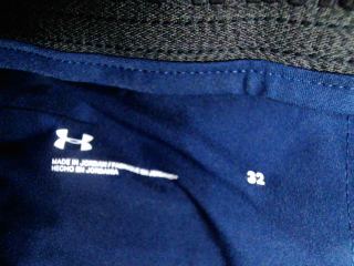 Pantalones cortos de Under Armour de la talla 42