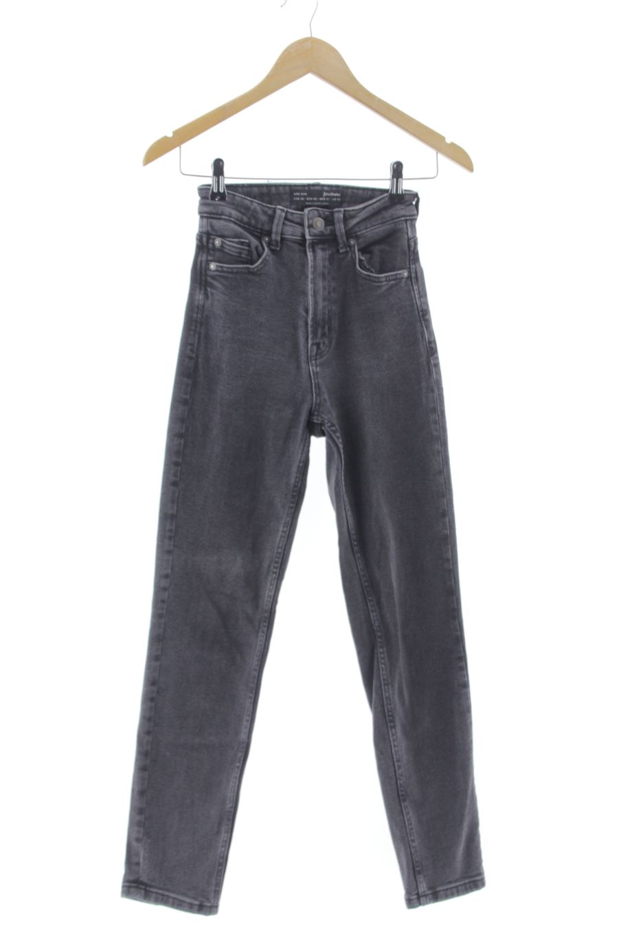 Jeans Stradivarius de la taille 32, de couleur noir de denim