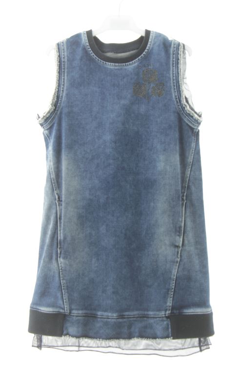 Aufwändiges Kleid