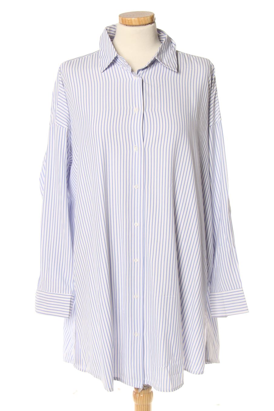 Camisa de Zara de la talla L, de color rayas