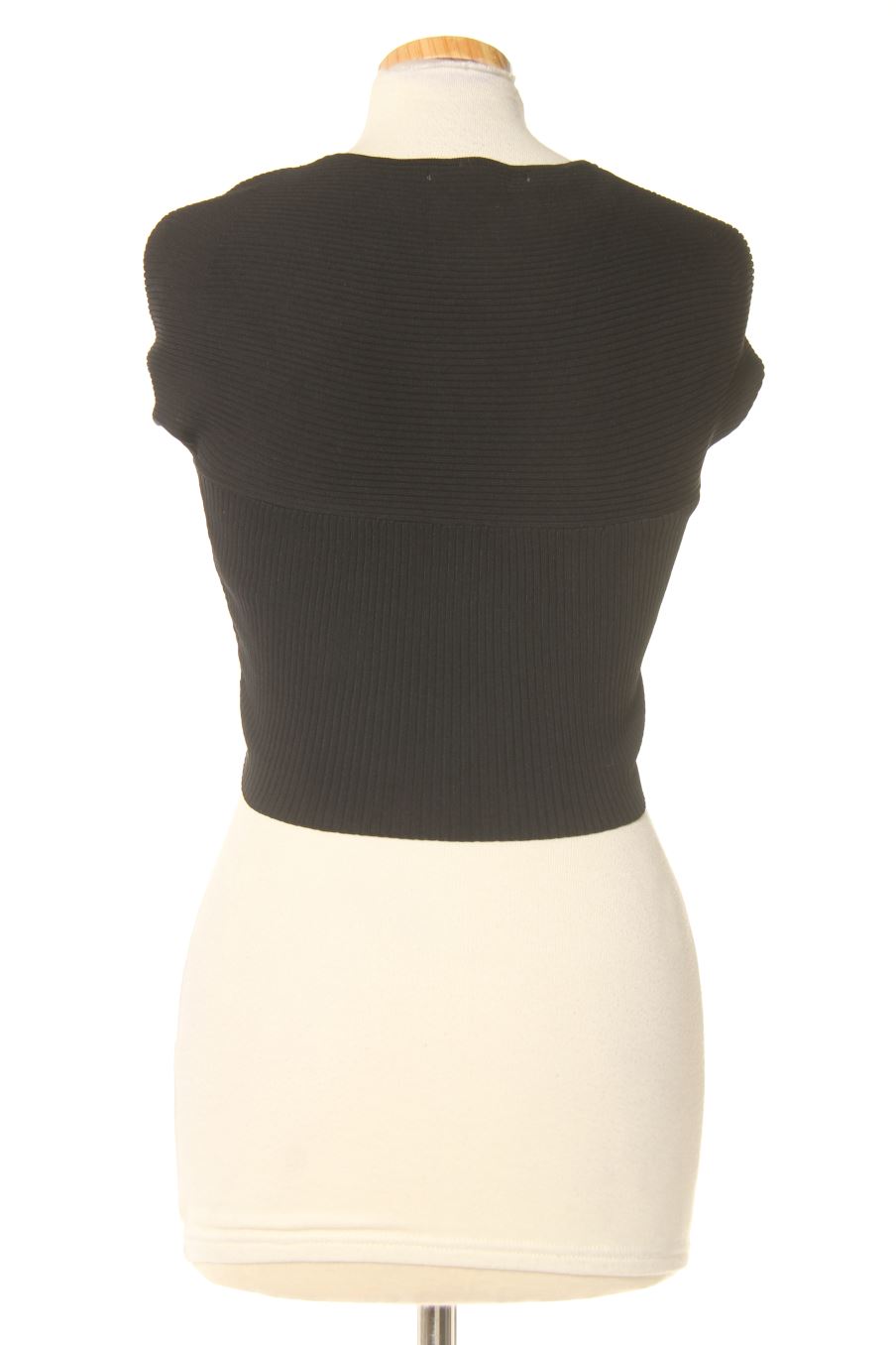 Top de Zara de la talla S, de color negro