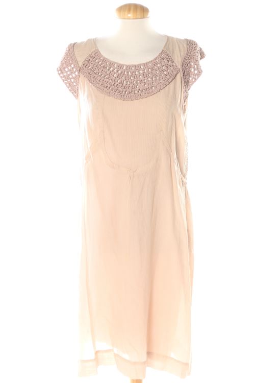 Einfaches Kleid