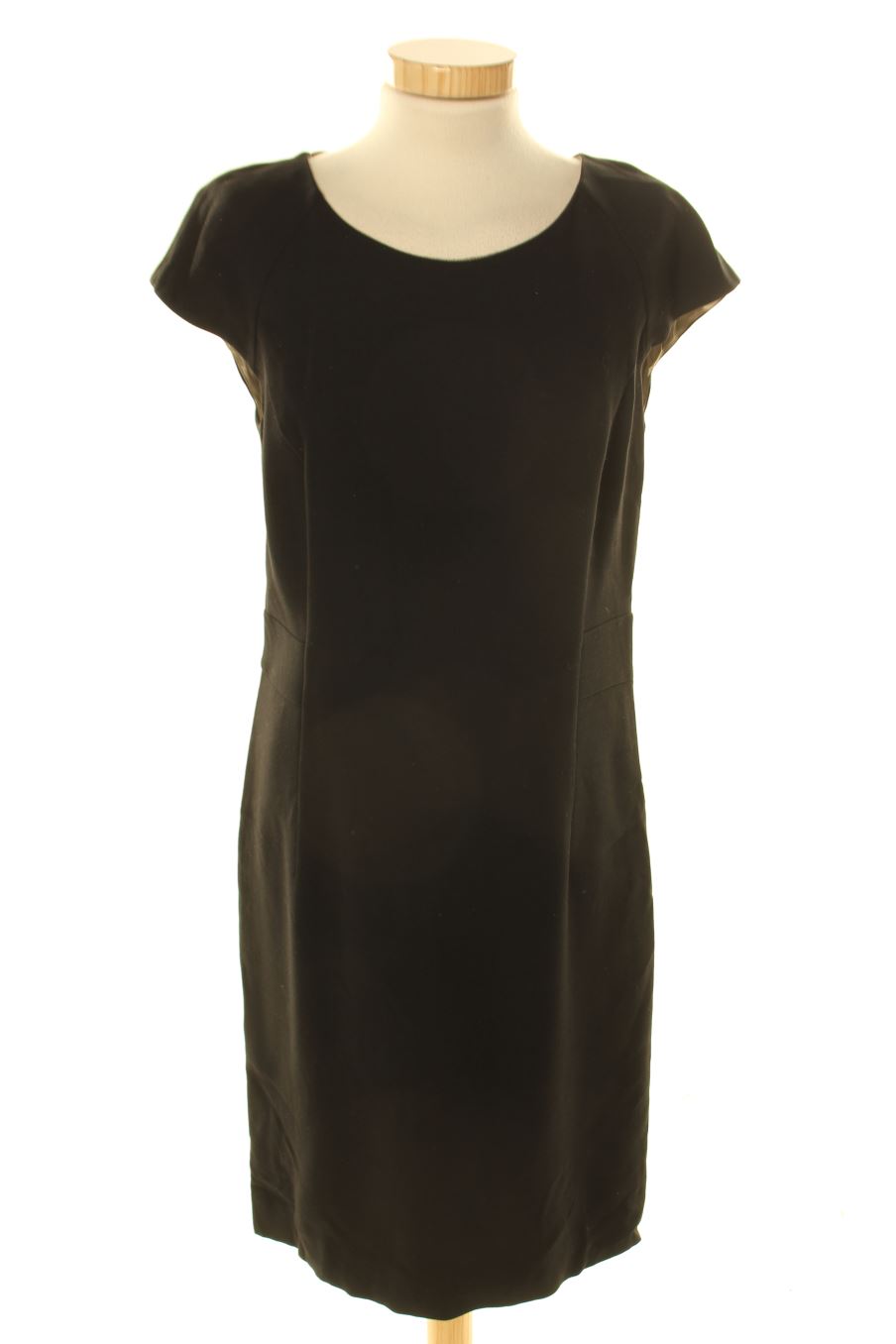 Robe casual Amitié de la taille 42, de couleur noir