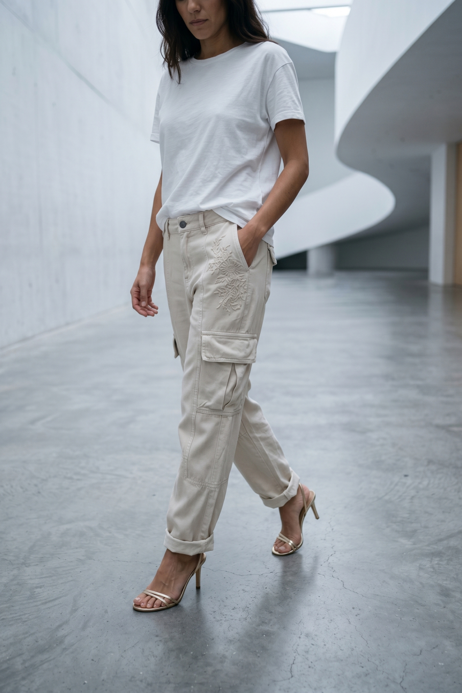 Jeans Desigual de la taille 38, de couleur beige de denim