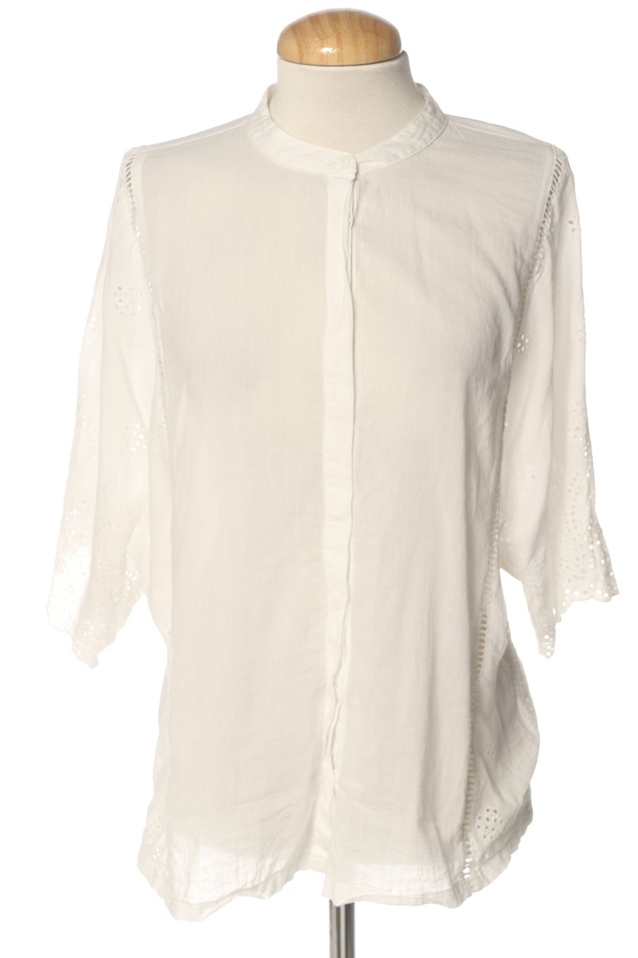 Camisa de Yaya de la talla 38, de color blanco
