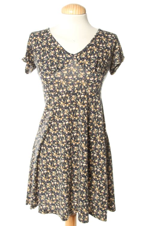 Einfaches Kleid