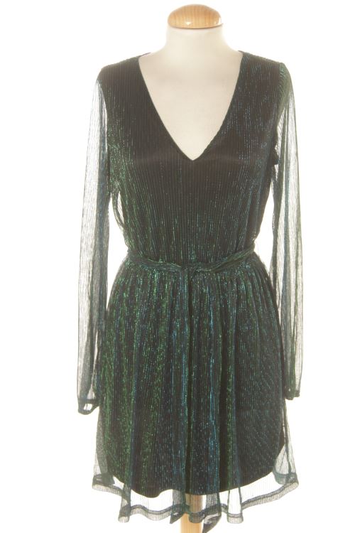 Aufwändiges Kleid