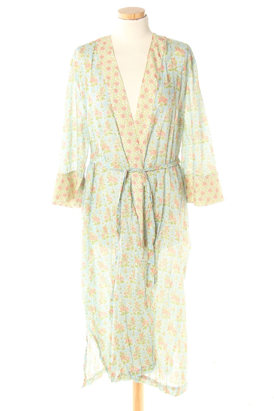 Kimono de Oysho de la talla M, de color flores