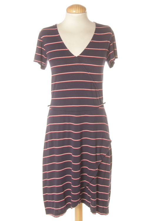 Einfaches Kleid