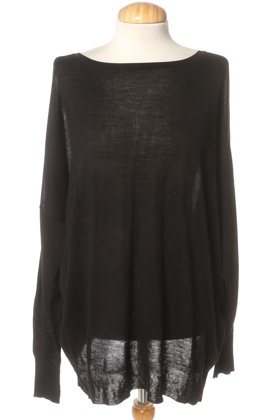Pull Zara de la taille M, de couleur noir