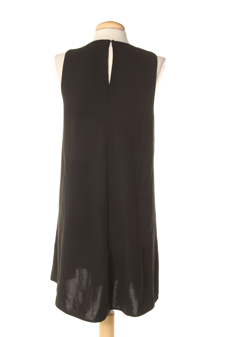 Vestido casual de Zara de la talla S, de color negro