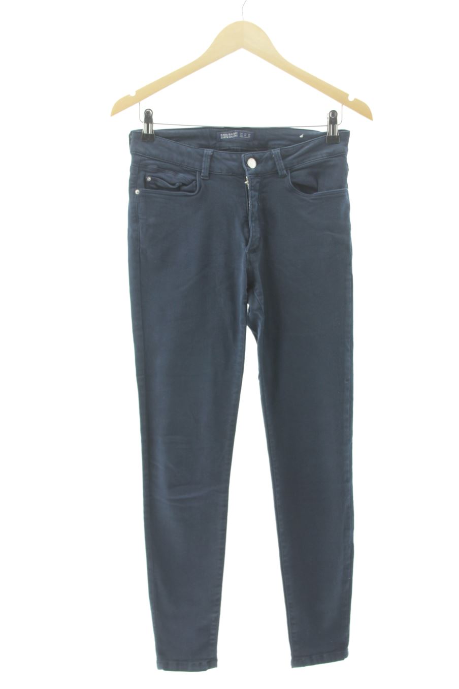 Jeans Zara de la taille 38, de couleur bleu marine de denim