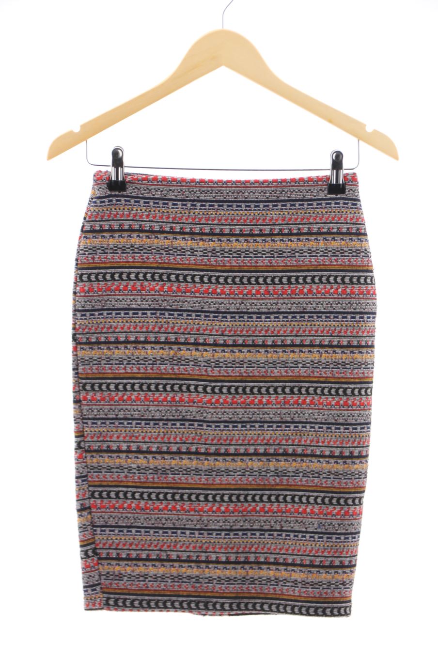 Jupe Trf (ZARA) de la taille S, de couleur imprimés