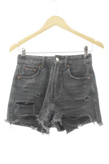 Pantalón corto 32 Stradivarius