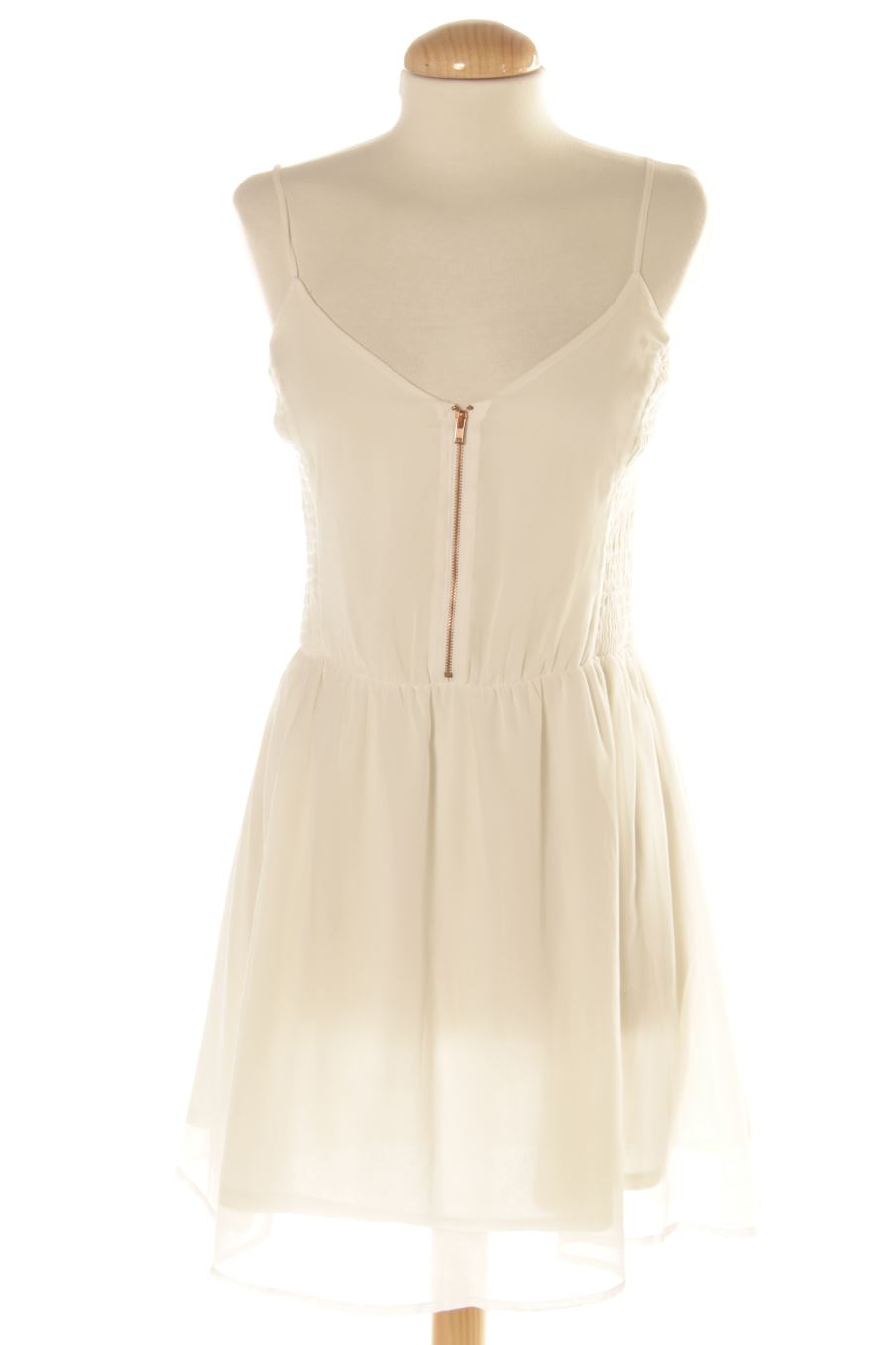 Vestito casual de Bershka de la talla M, de color bianco
