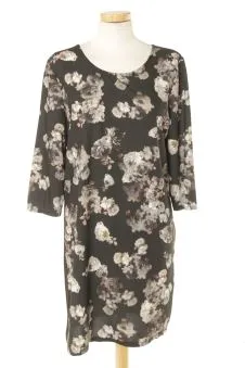 Einfaches Kleid M PERCENTIL, Foto 1 von 2