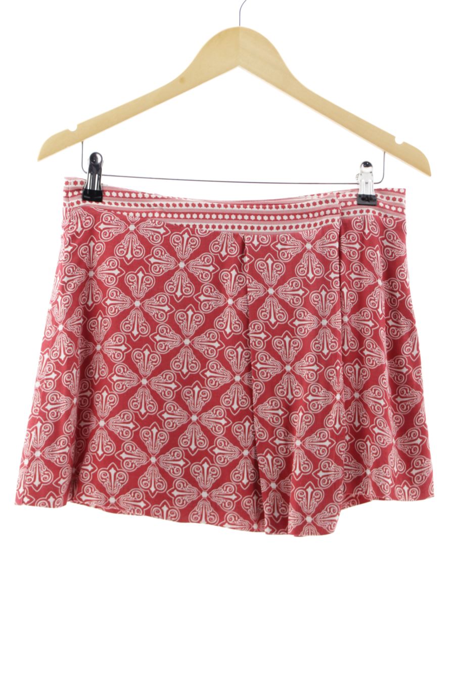 Falda de Pull & Bear de la talla M, de color rojo