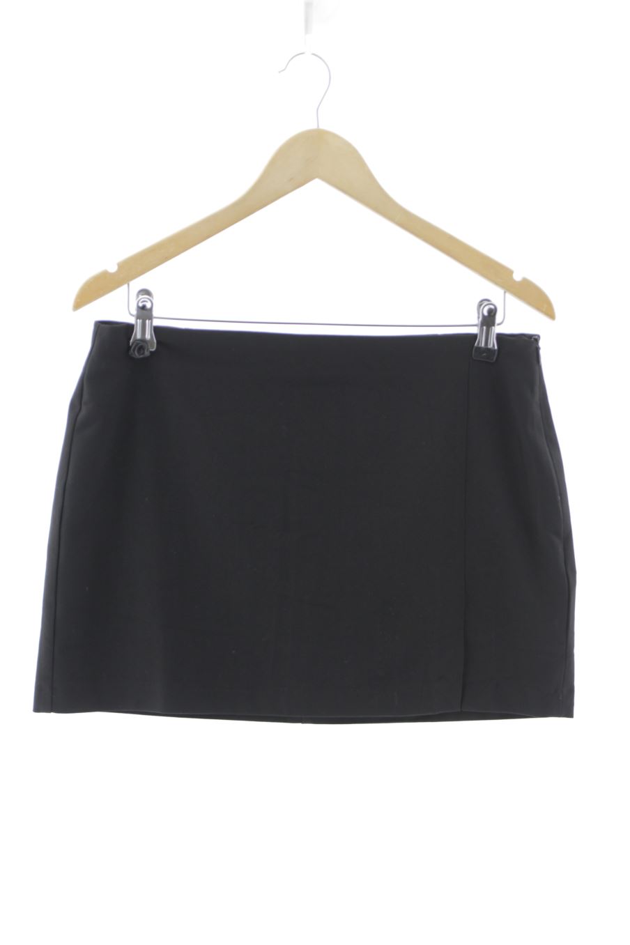 Jupe Pull & Bear de la taille L, de couleur noir