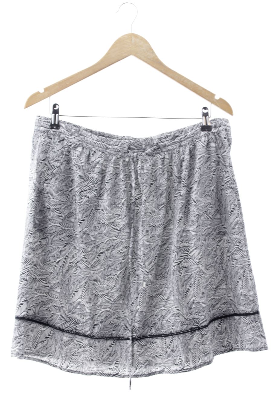 Jupe Yessica (C&A) de la taille 36, de couleur noir