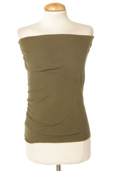 Top L Bershka, foto 1 di 2