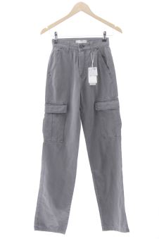 Jeans 32 Stradivarius, photo 1 sur 2