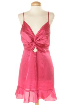 Einfaches Kleid 34 PRETTYLITTLETHING