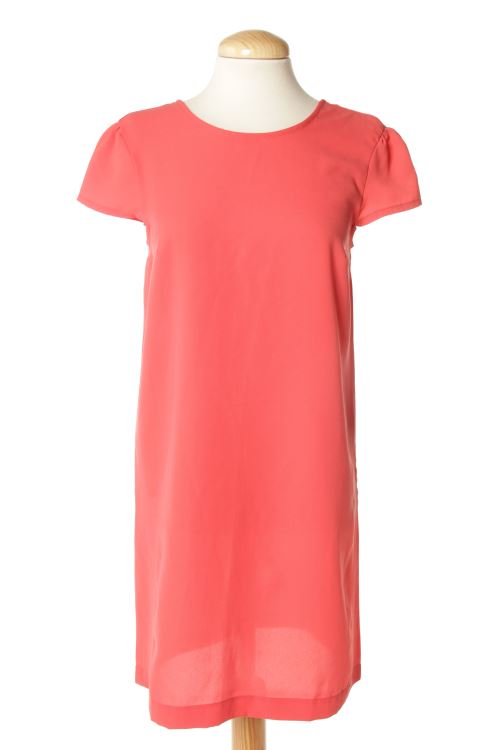 Aufwändiges Kleid