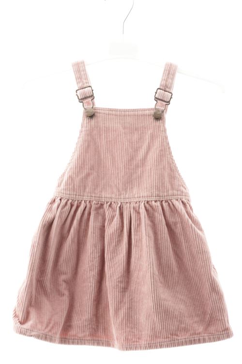 Aufwändiges Kleid