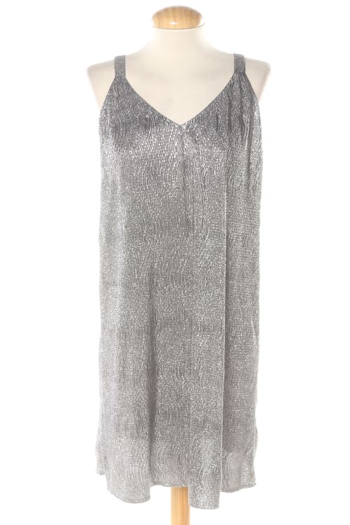 Aufwändiges Kleid