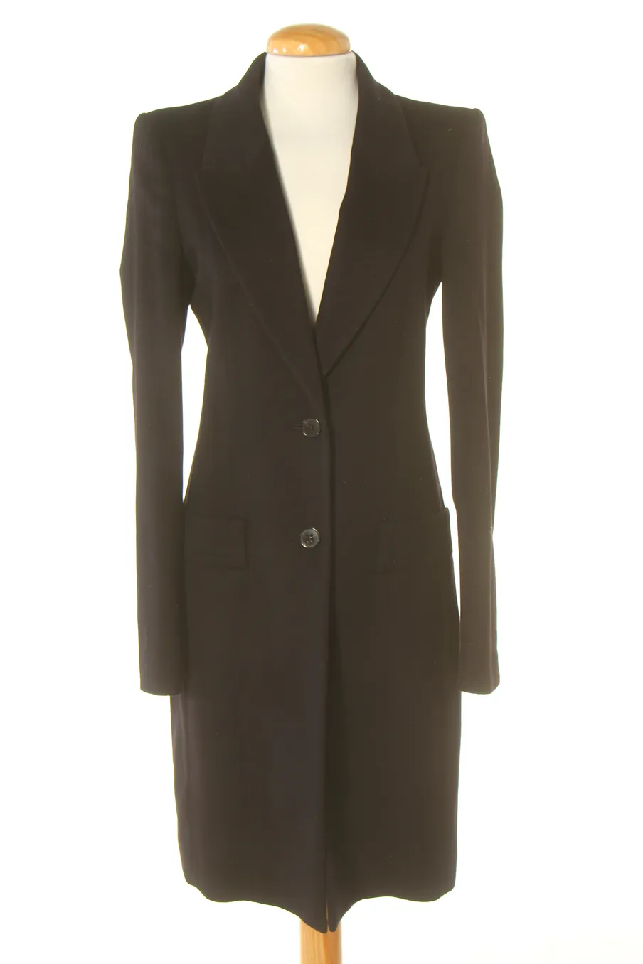 Manteau Hugo boss de la taille 36, de couleur noir