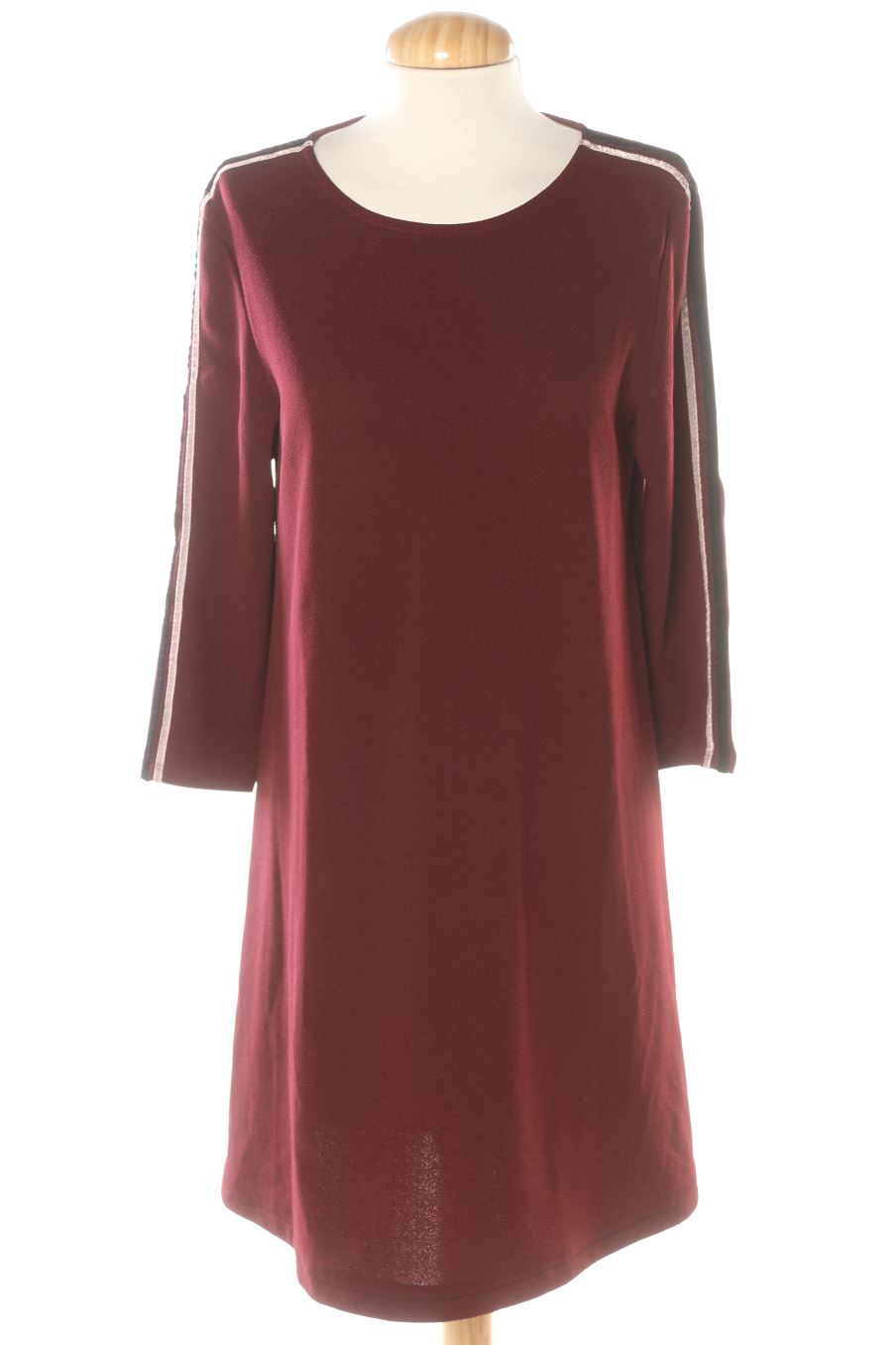 Robe casual Pimkie de la taille M, de couleur bordeaux