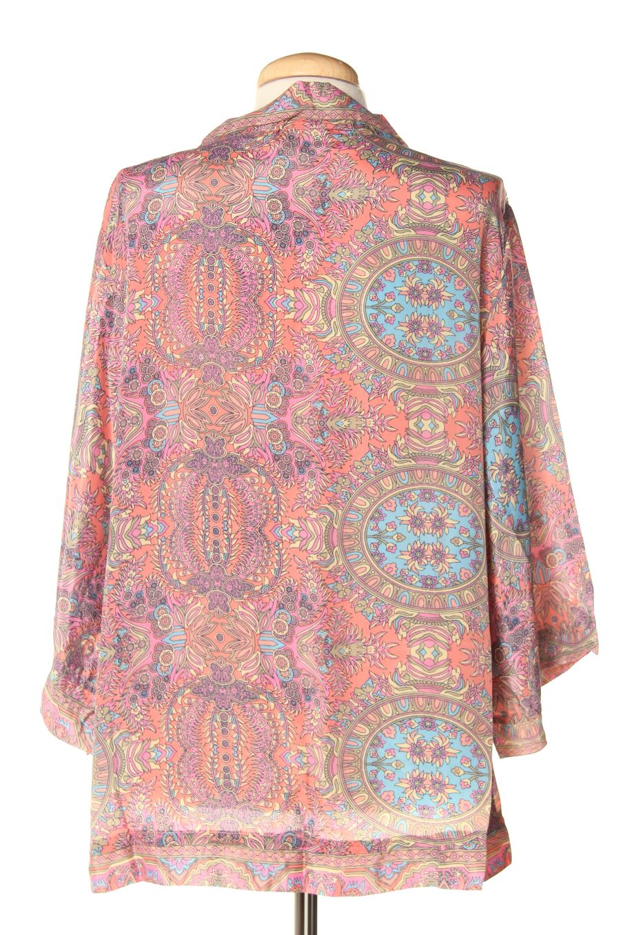 Blusa de manga corta de Antonella de la talla M, de color estampado