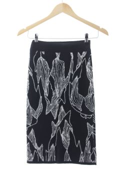 Aufwändiger Rock XS Skunkfunk