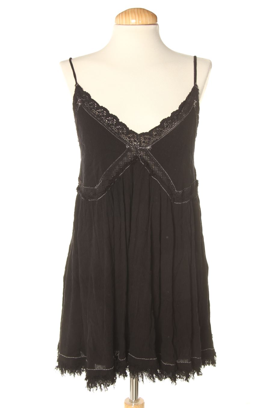 Top Pull & Bear de la taille L, de couleur noir
