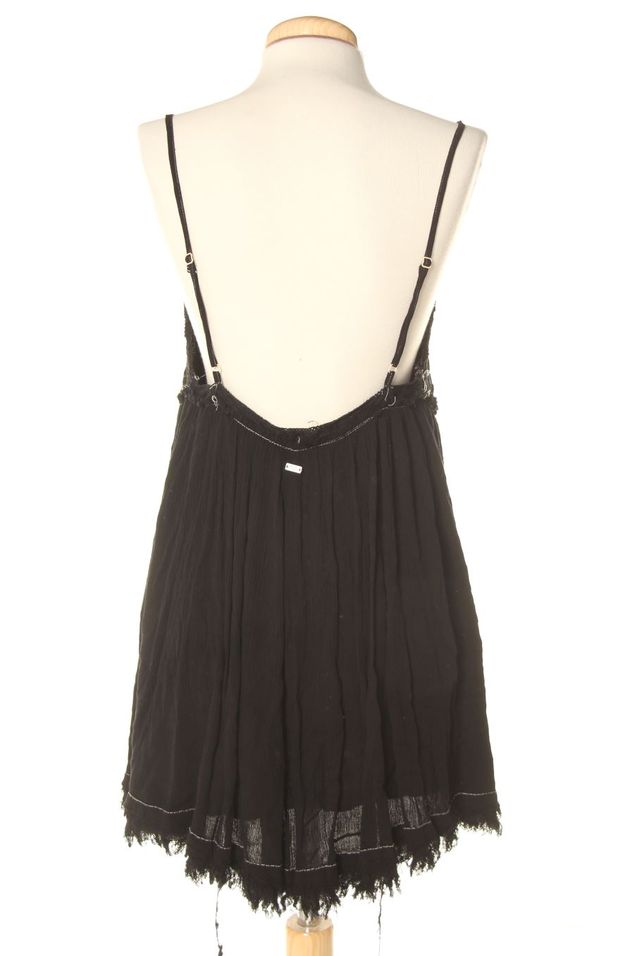 Top Pull & Bear de la taille L, de couleur noir